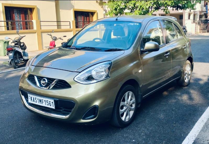 2014 निसान माइक्रा XV (CVT) 2014 निसान माइक्रा XV (CVT)