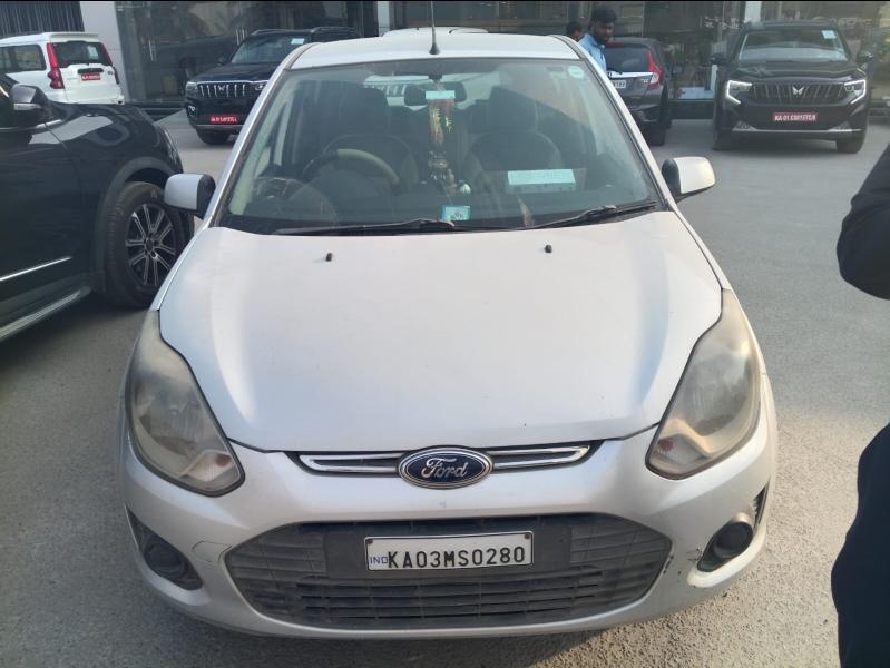 2012 फोर्ड फीगो 1.4 Duratorq ZXI 2012 फोर्ड फीगो 1.4 Duratorq ZXI