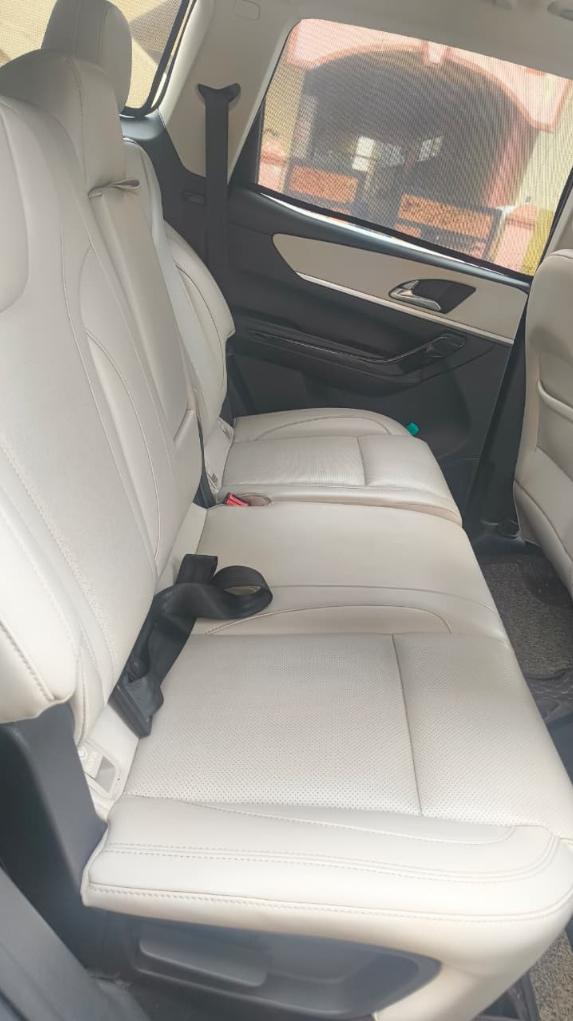 यूज़्ड 2021 महिंद्रा एक्सयूवी700, Bangalore 14 यूज़्ड 2021 महिंद्रा एक्सयूवी700, Bangalore 14