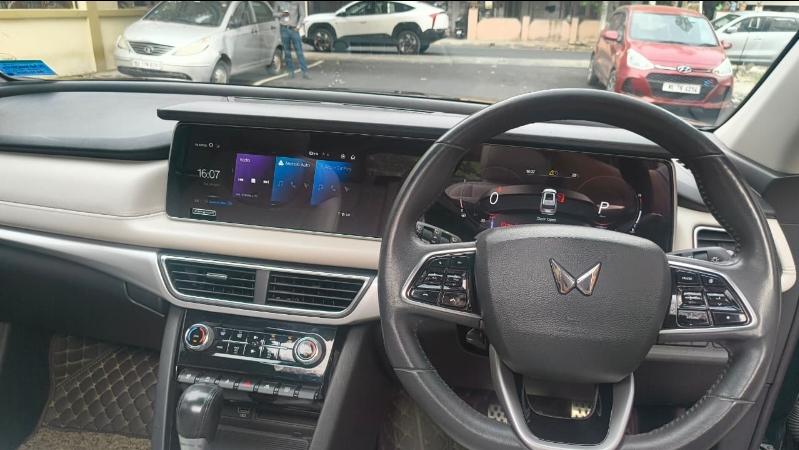 यूज़्ड 2021 महिंद्रा एक्सयूवी700, Bangalore 12 यूज़्ड 2021 महिंद्रा एक्सयूवी700, Bangalore 12