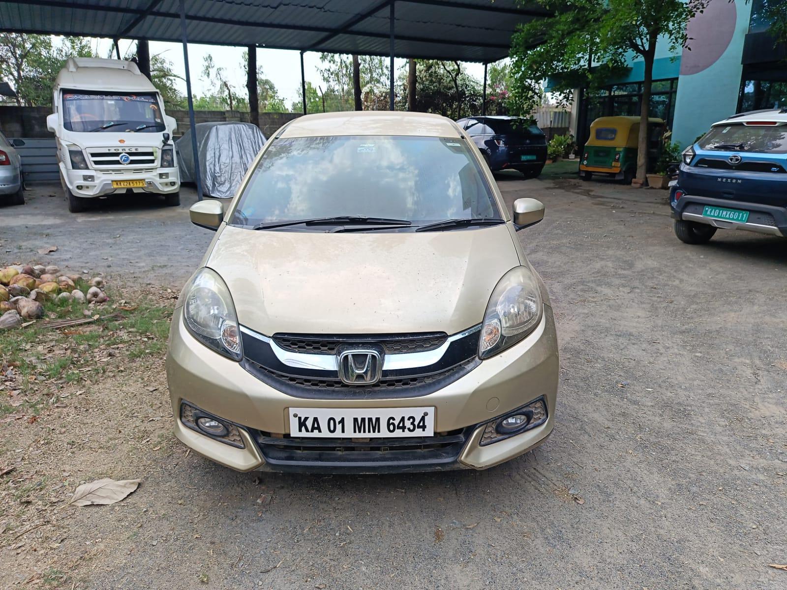 2014 होंडा मोबिलियो V Diesel 2014 होंडा मोबिलियो V Diesel