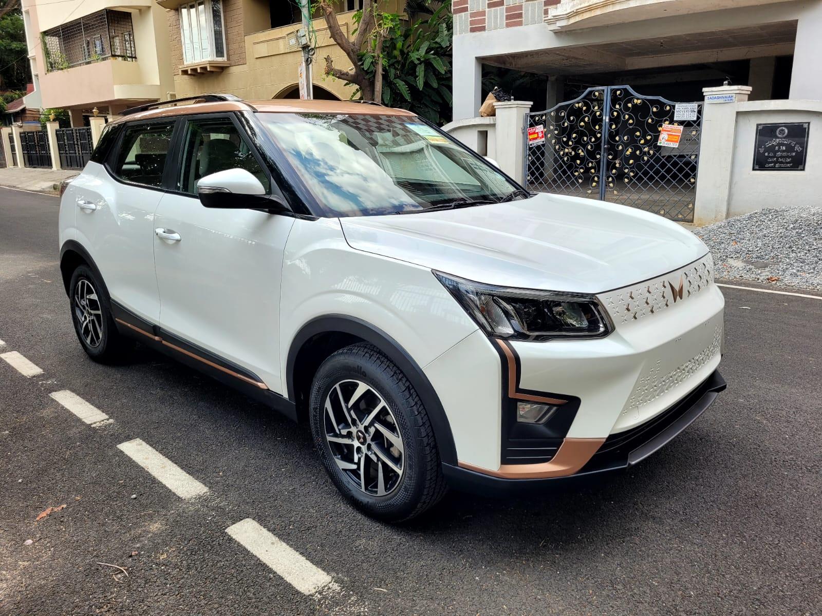 2023 महिंद्रा XUV400 EL Pro DT 39.4 kWh 2023 महिंद्रा XUV400 EL Pro DT 39.4 kWh