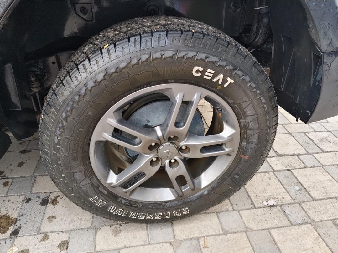 यूज़्ड 2023 महिंद्रा थार, Korba Colliery, Korba 8 यूज़्ड 2023 महिंद्रा थार, Korba Colliery, Korba 8