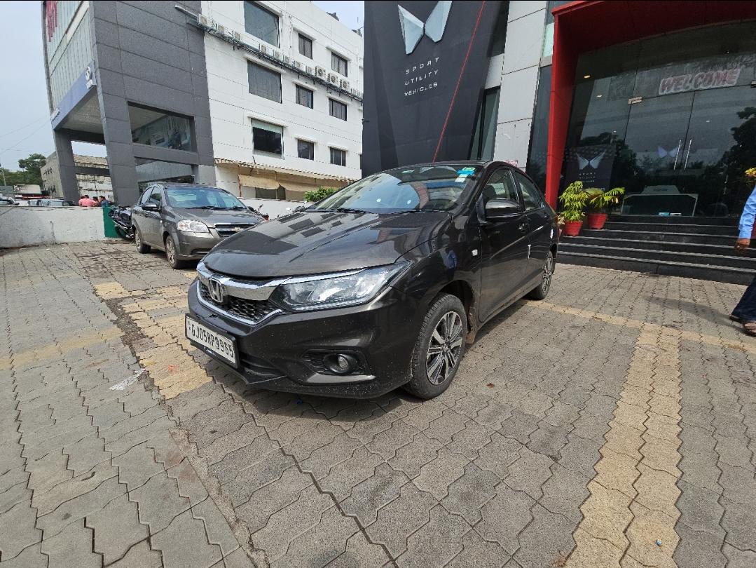 यूज़्ड 2022 होंडा सिटी, Udhnagam, Surat यूज़्ड 2022 होंडा सिटी, Udhnagam, Surat