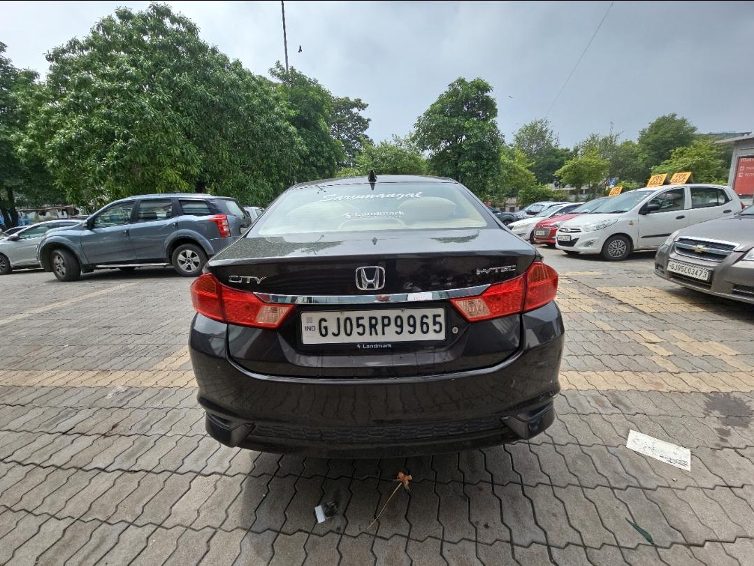 यूज़्ड 2022 होंडा सिटी, Udhnagam, Surat 3 यूज़्ड 2022 होंडा सिटी, Udhnagam, Surat 3