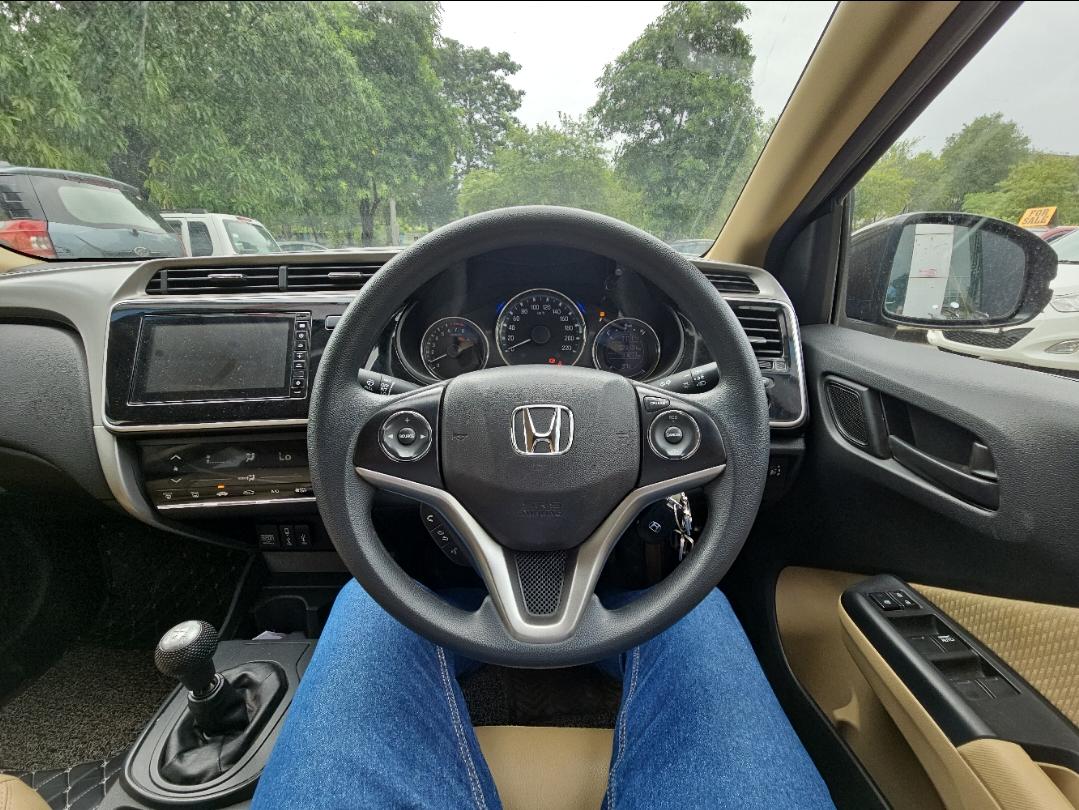 यूज़्ड 2022 होंडा सिटी, Udhnagam, Surat 12 यूज़्ड 2022 होंडा सिटी, Udhnagam, Surat 12