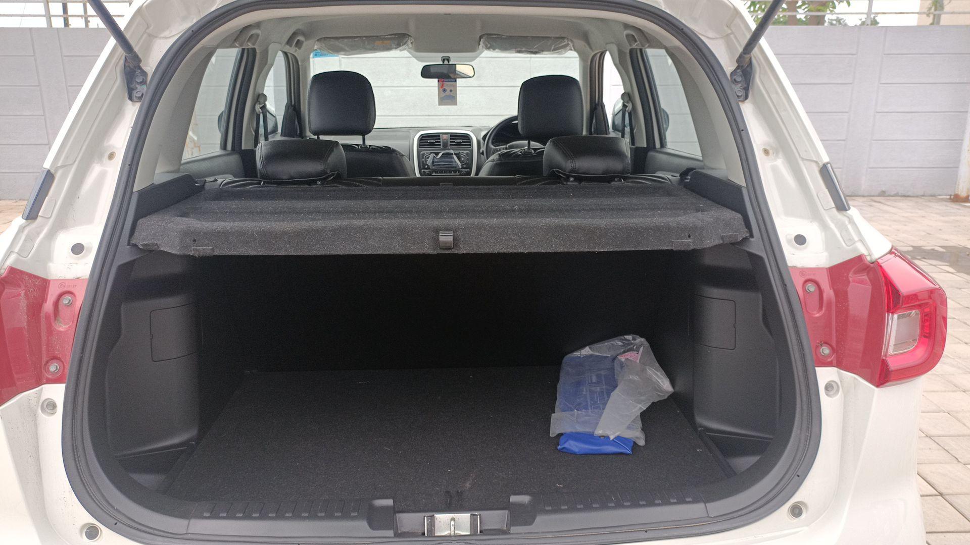 यूज़्ड 2020 मारुति सुजुकी विटारा ब्रेज़ा, Jamnagar 13 यूज़्ड 2020 मारुति सुजुकी विटारा ब्रेज़ा, Jamnagar 13