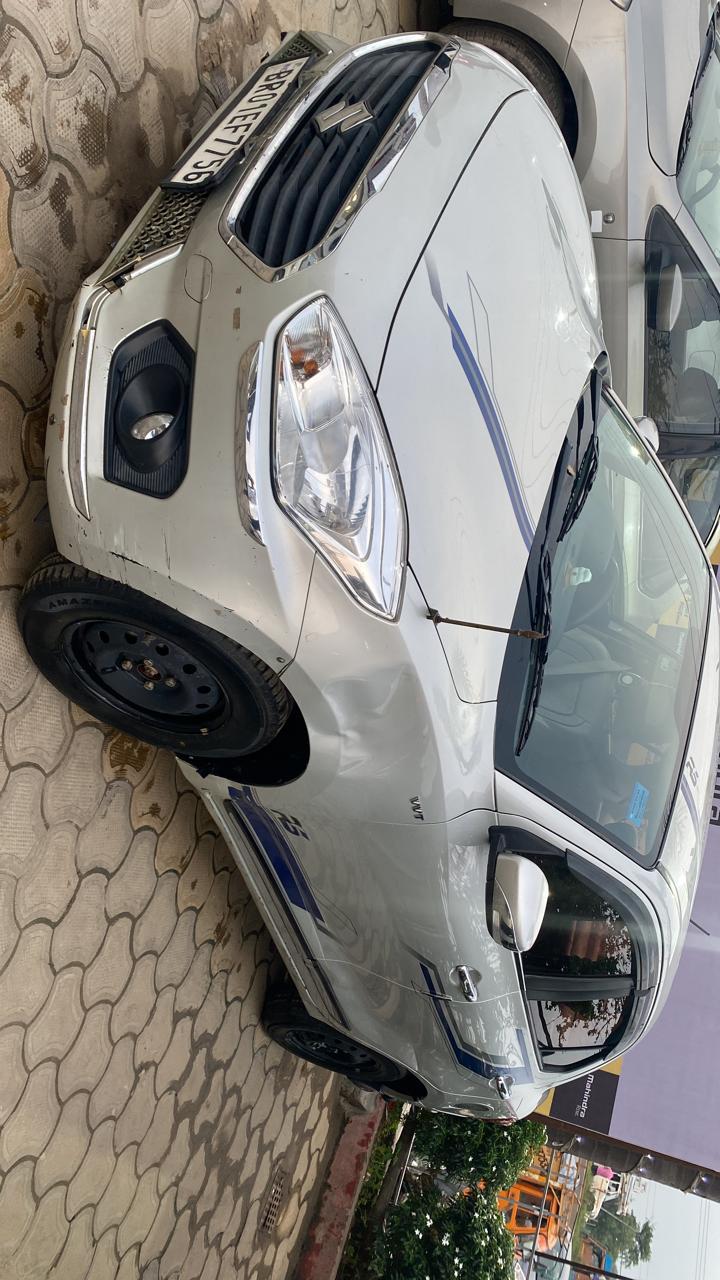 यूज़्ड 2019 मारुति सुजुकी डिजायर, Patna  4 यूज़्ड 2019 मारुति सुजुकी डिजायर, Patna  4