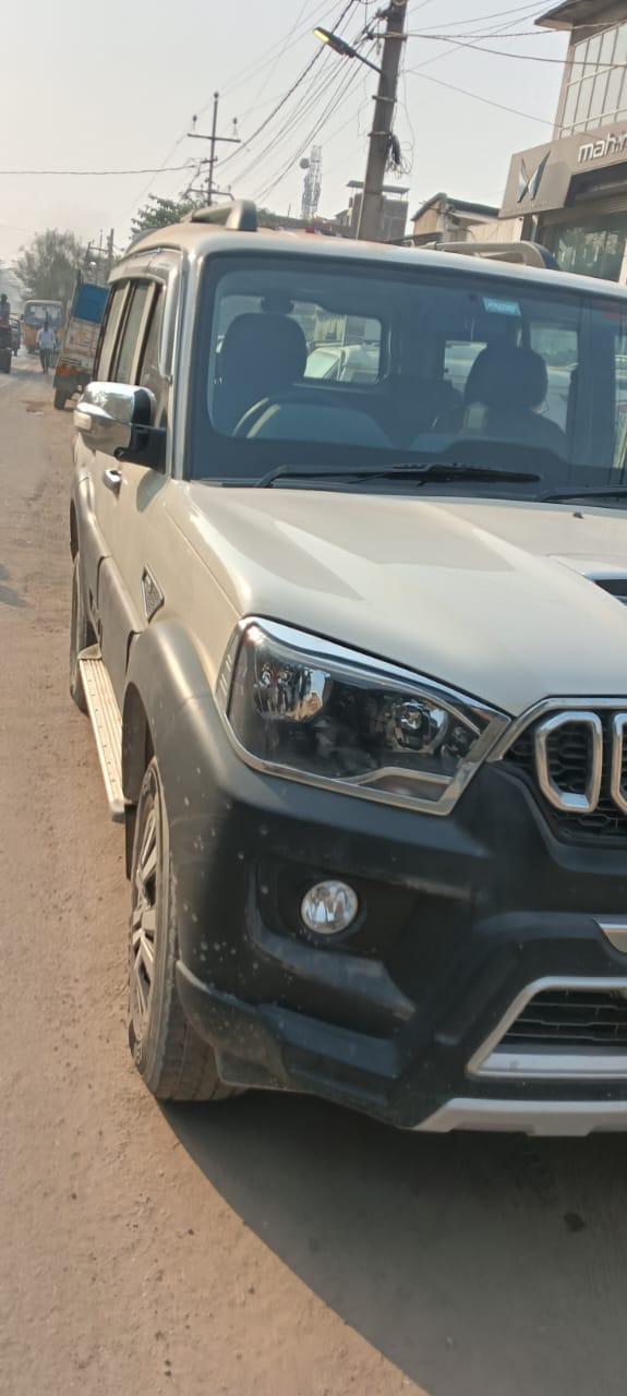 2015 महिंद्रा स्कॉर्पियो S8 2WD 2015 महिंद्रा स्कॉर्पियो S8 2WD