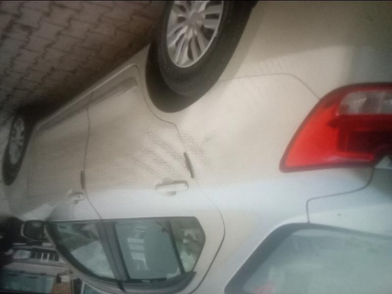 यूज़्ड 2017 मारुति सुजुकी डिजायर, Alinagar, Gorakhpur 2 यूज़्ड 2017 मारुति सुजुकी डिजायर, Alinagar, Gorakhpur 2