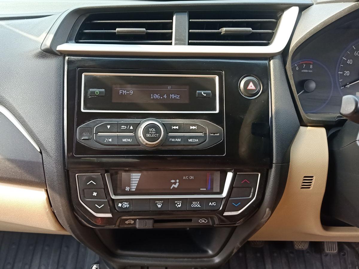 यूज़्ड 2016 होंडा अमेज़, Noida New Delhi 10 यूज़्ड 2016 होंडा अमेज़, Noida New Delhi 10