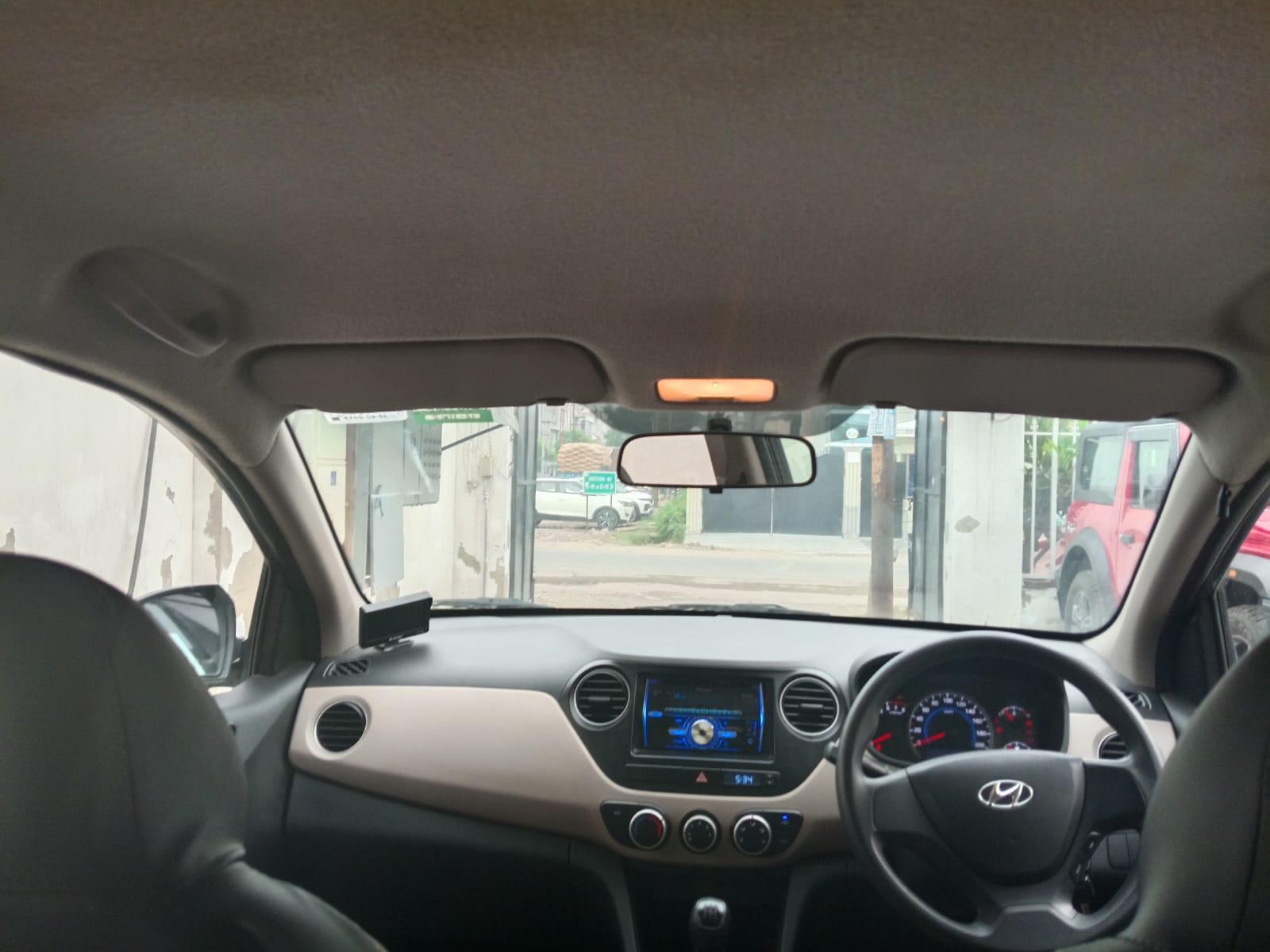 यूज़्ड 2015 ह्युंडई आई10, Noida  15 यूज़्ड 2015 ह्युंडई आई10, Noida  15