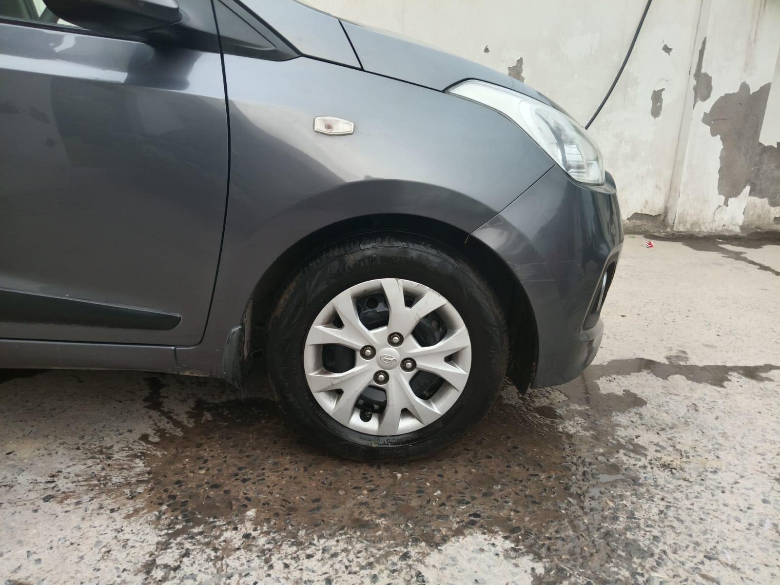 यूज़्ड 2015 ह्युंडई आई10, Noida  8 यूज़्ड 2015 ह्युंडई आई10, Noida  8