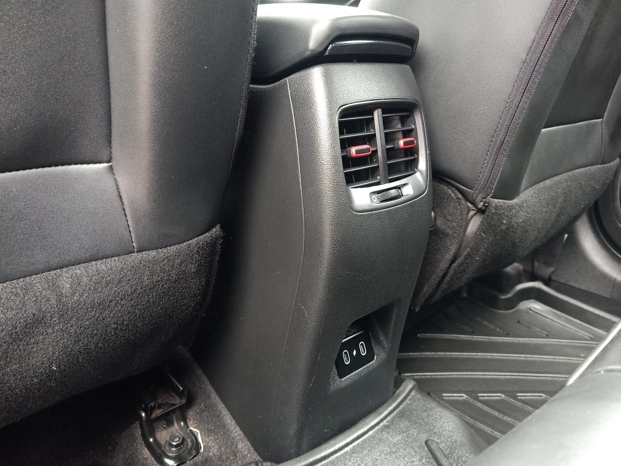 यूज़्ड 2023 ह्युंडई वेन्यू एन लाइन, Noida New Delhi 16 यूज़्ड 2023 ह्युंडई वेन्यू एन लाइन, Noida New Delhi 16