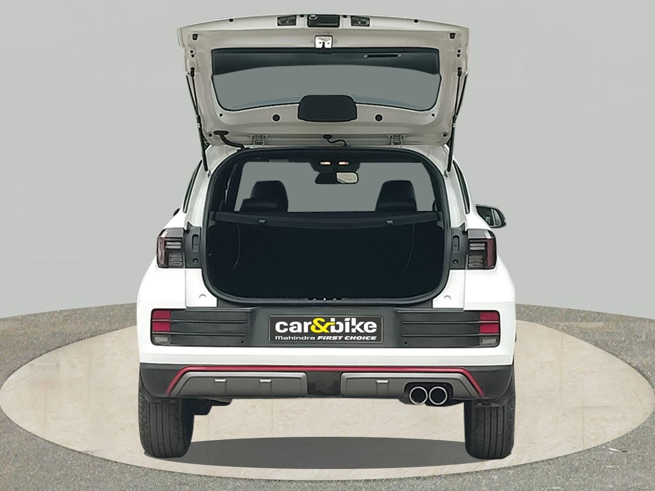 यूज़्ड 2023 ह्युंडई वेन्यू एन लाइन, Noida New Delhi 9 यूज़्ड 2023 ह्युंडई वेन्यू एन लाइन, Noida New Delhi 9