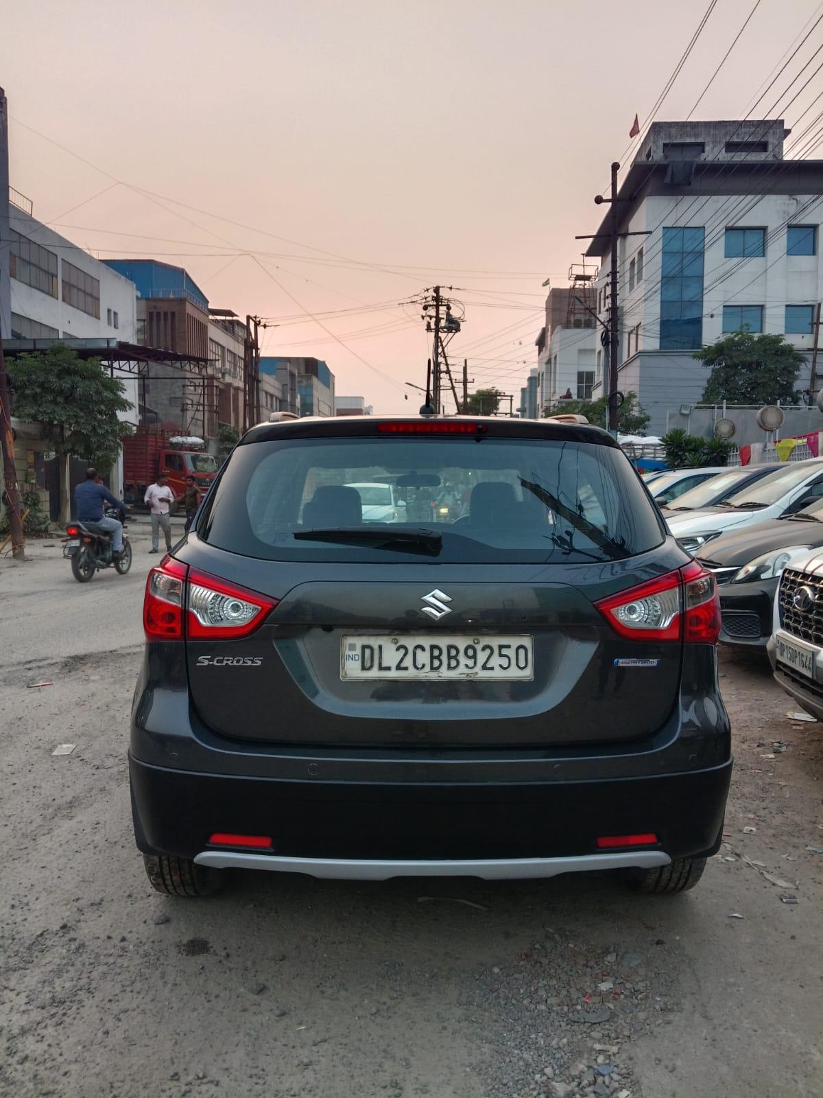 2020 मारुति सुजुकी एस-क्रॉस Zeta AT Petrol 2020 मारुति सुजुकी एस-क्रॉस Zeta AT Petrol