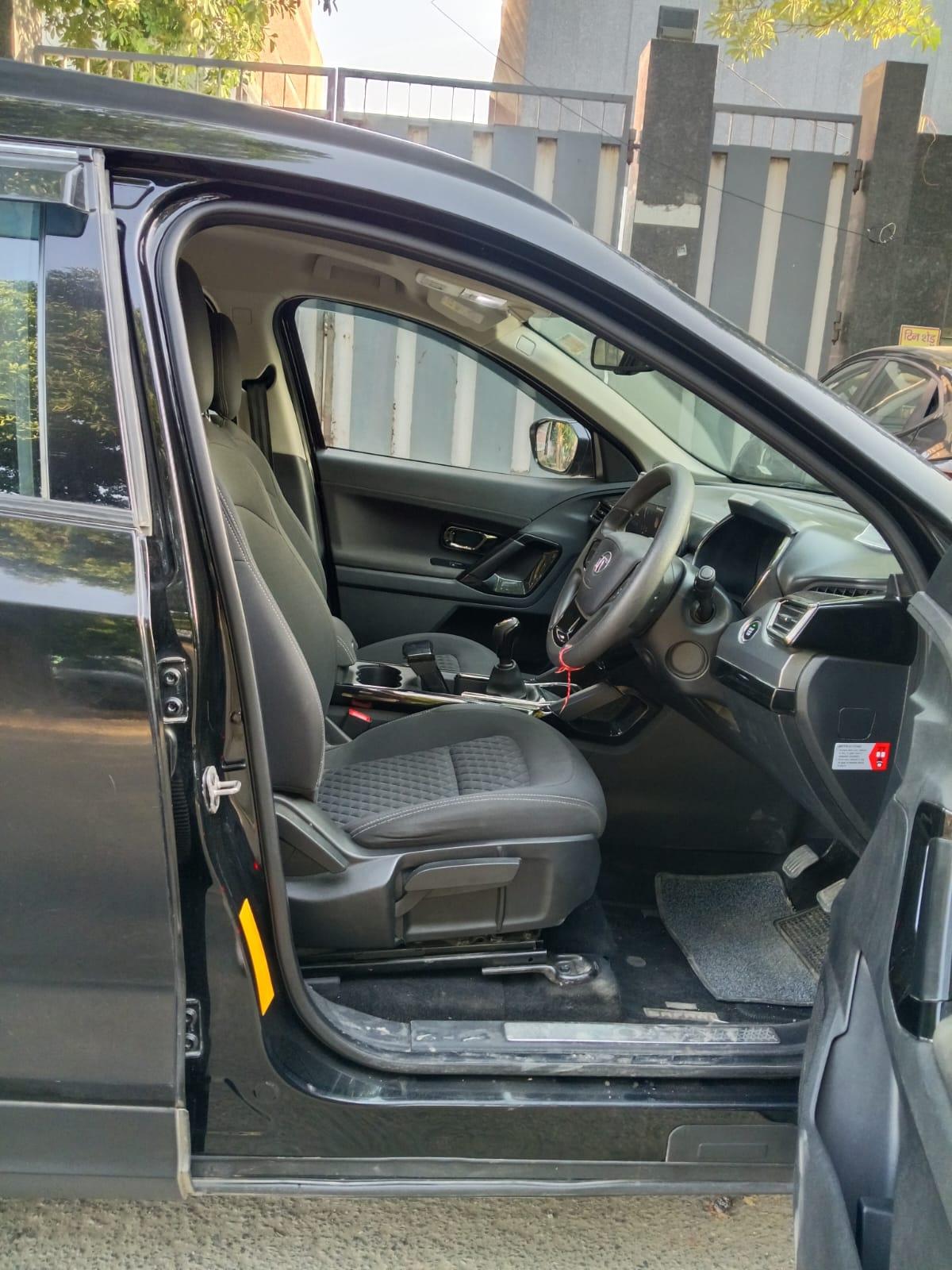 यूज़्ड 2023 टाटा सफारी, Noida  4 यूज़्ड 2023 टाटा सफारी, Noida  4