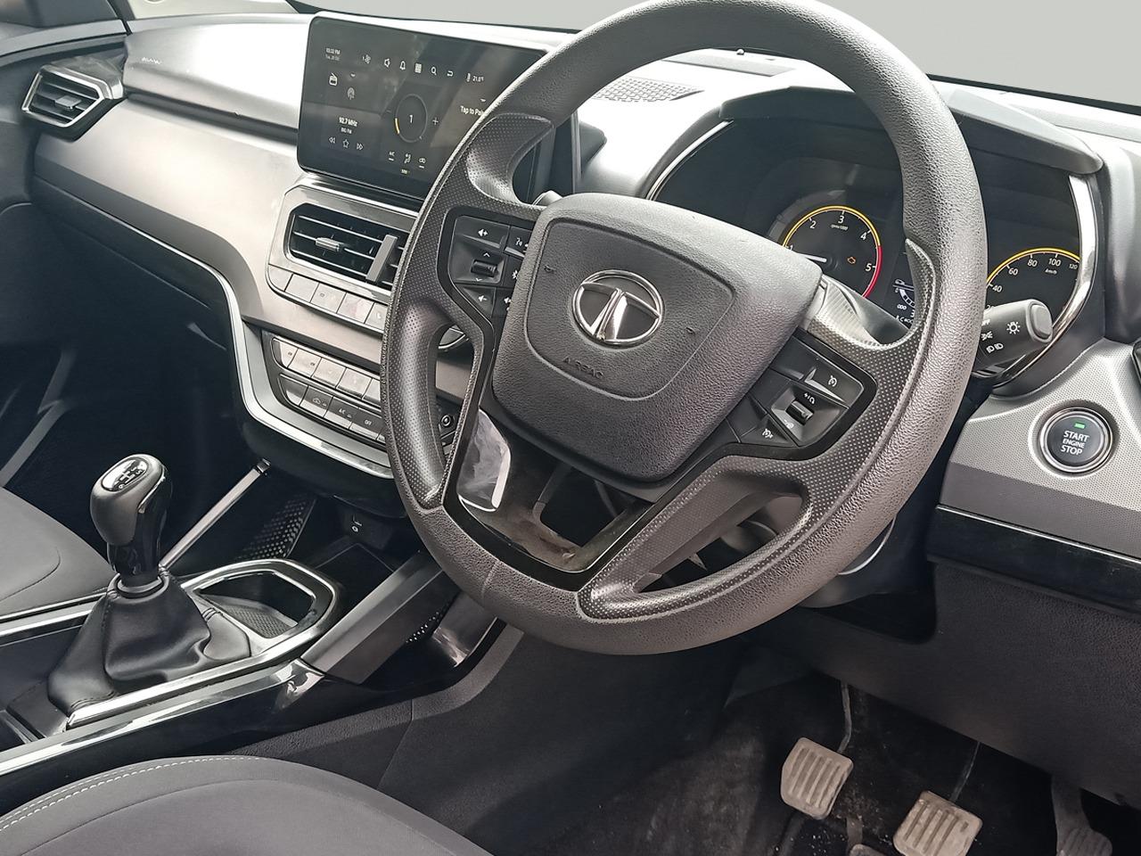 यूज़्ड 2023 टाटा सफारी, Noida New Delhi 12 यूज़्ड 2023 टाटा सफारी, Noida New Delhi 12