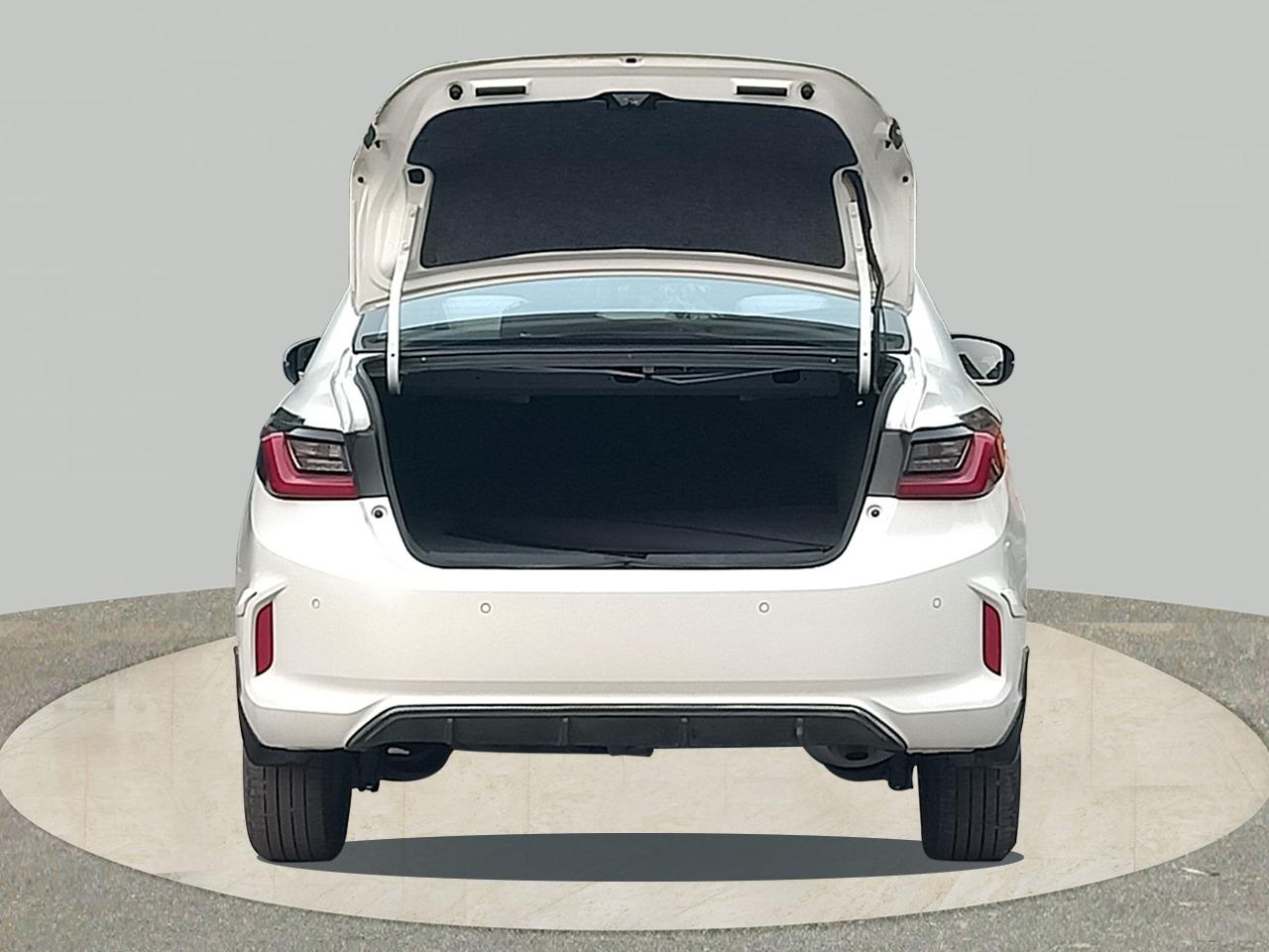 यूज़्ड 2022 होंडा सिटी, Noida New Delhi 9 यूज़्ड 2022 होंडा सिटी, Noida New Delhi 9