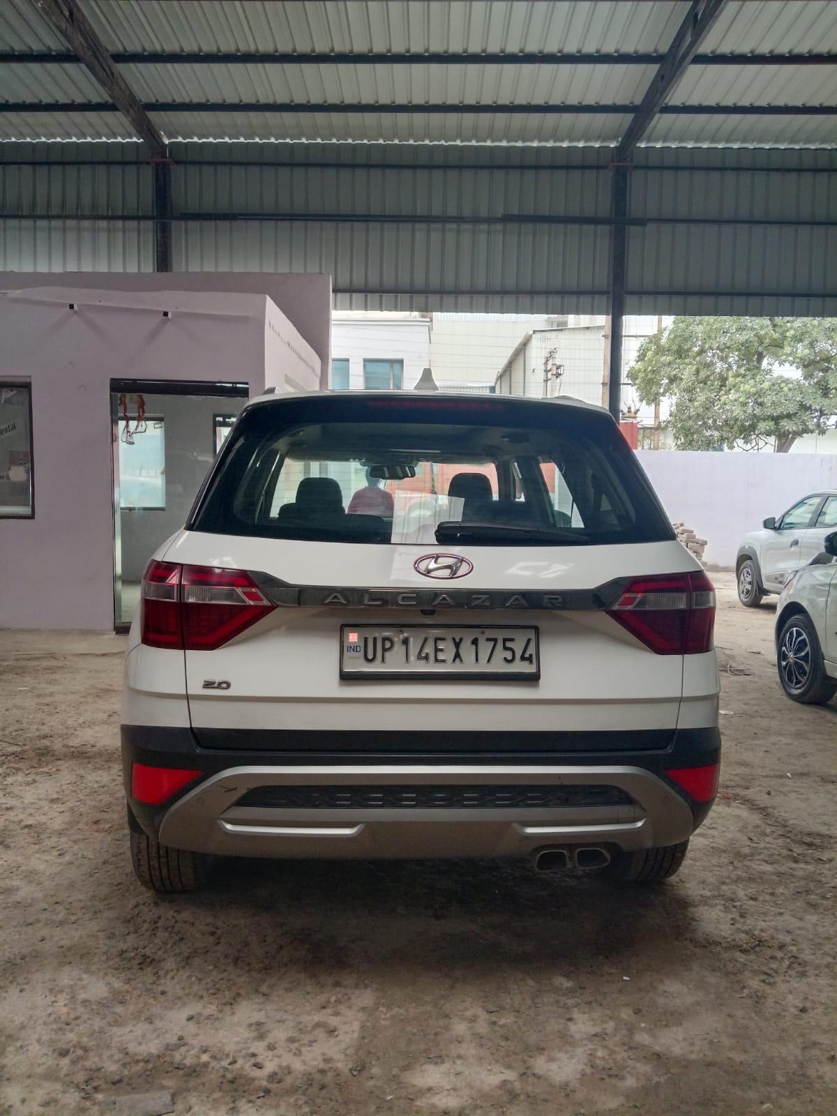 यूज़्ड 2021 ह्युंडई अल्काजार, Noida New Delhi 2 यूज़्ड 2021 ह्युंडई अल्काजार, Noida New Delhi 2