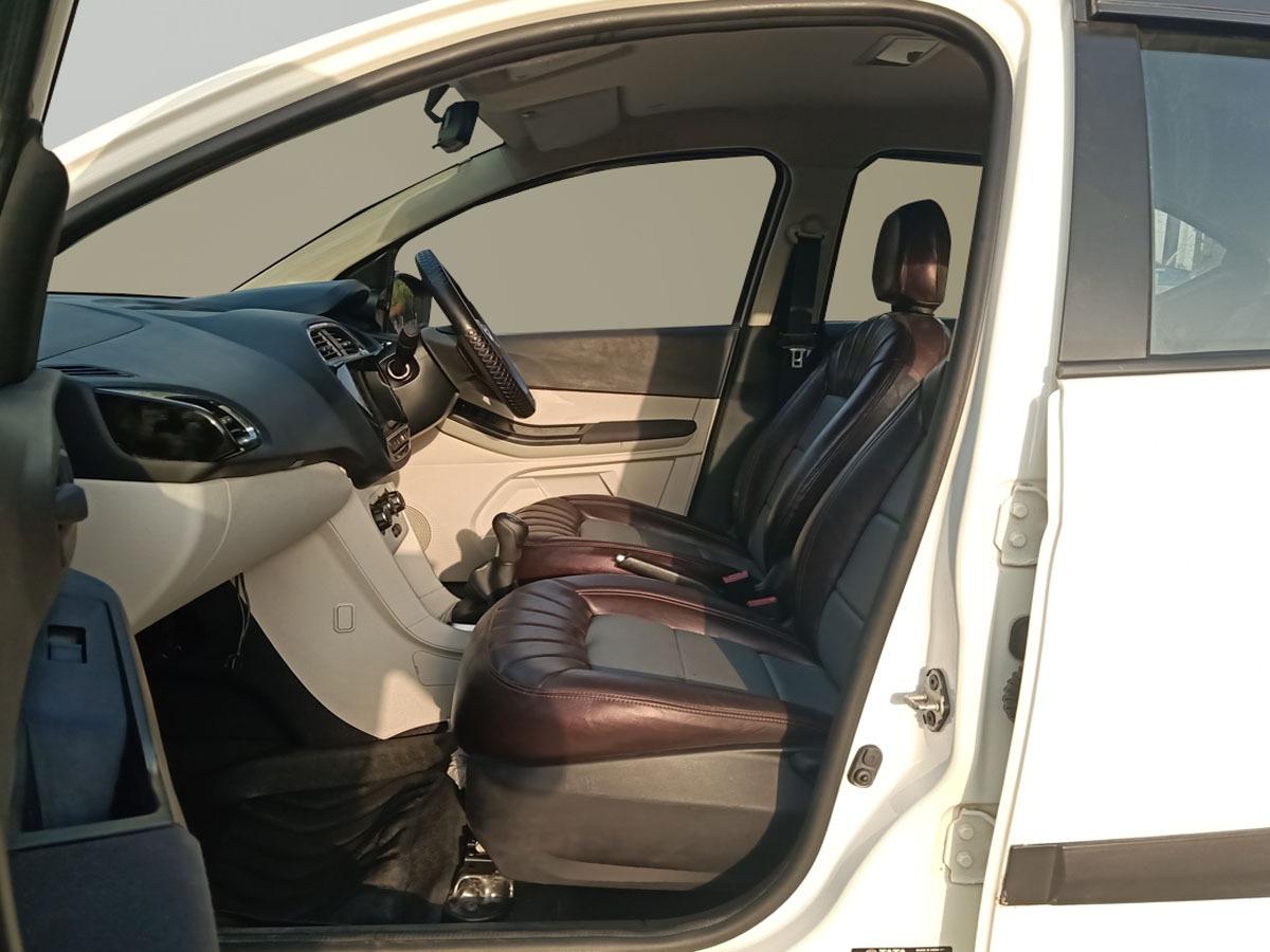 यूज़्ड 2023 टाटा टीगोर, Noida New Delhi 13 यूज़्ड 2023 टाटा टीगोर, Noida New Delhi 13