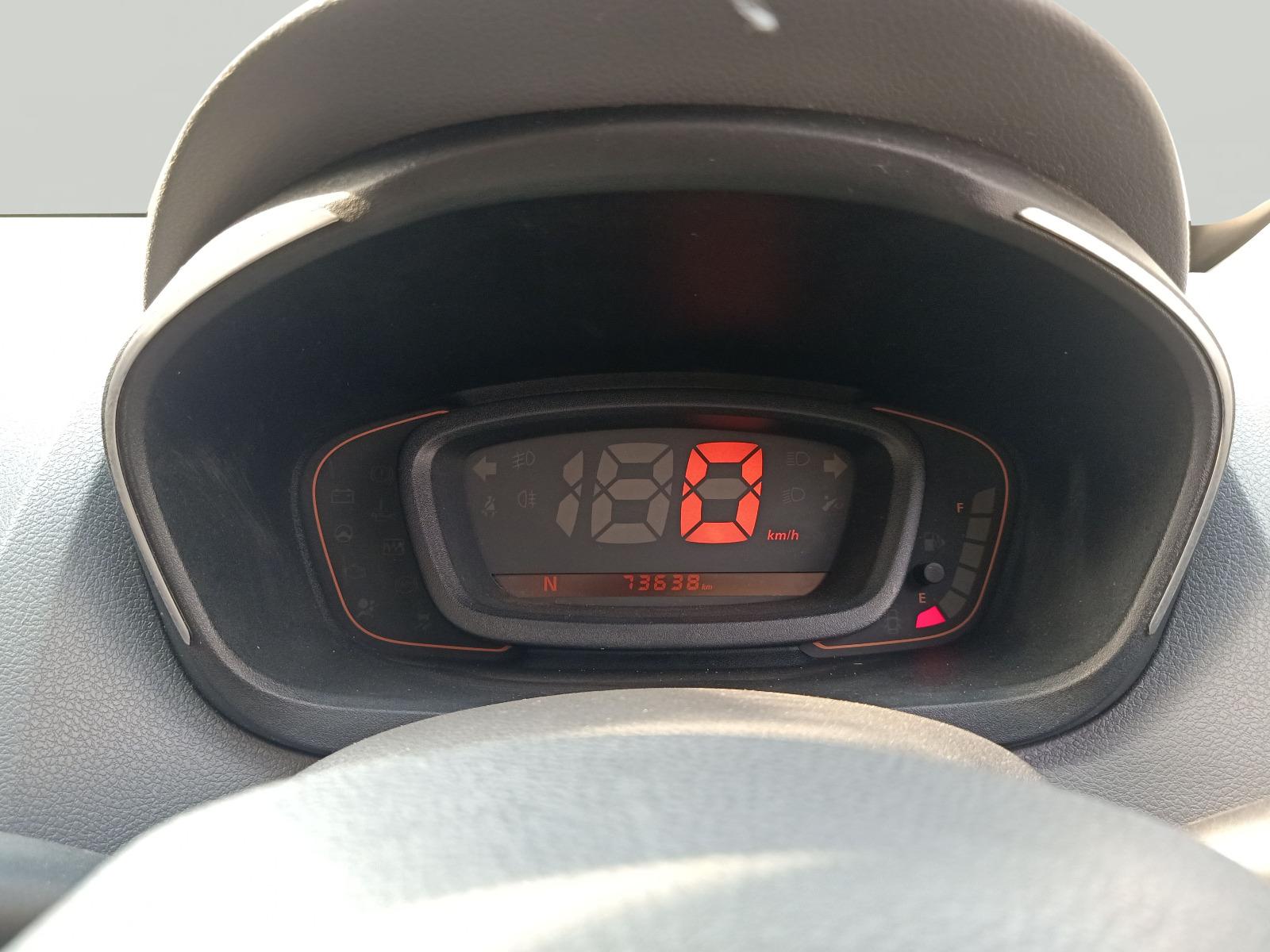 यूज़्ड 2016 रेनो क्विड, Noida New Delhi 10 यूज़्ड 2016 रेनो क्विड, Noida New Delhi 10