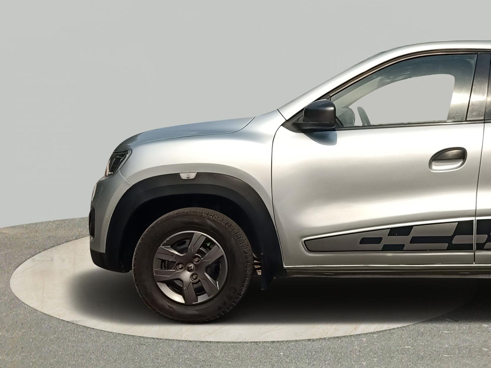 यूज़्ड 2016 रेनो क्विड, Noida New Delhi 8 यूज़्ड 2016 रेनो क्विड, Noida New Delhi 8