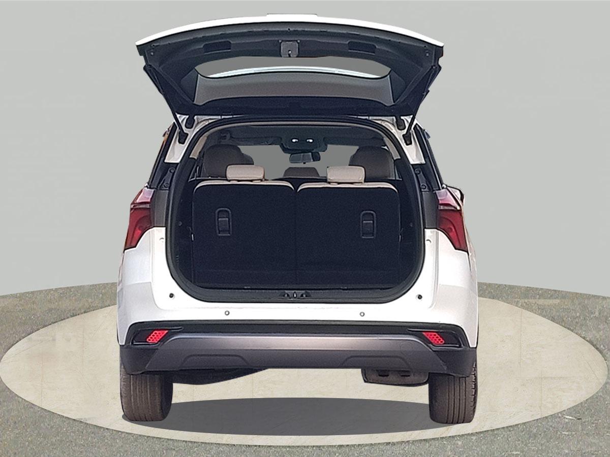 यूज़्ड 2021 महिंद्रा एक्सयूवी700, Noida New Delhi 9 यूज़्ड 2021 महिंद्रा एक्सयूवी700, Noida New Delhi 9