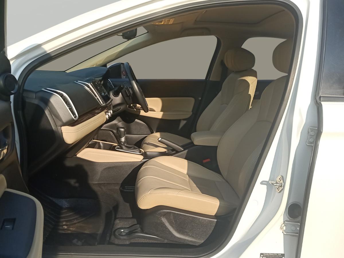 यूज़्ड 2023 होंडा सिटी, Noida New Delhi 13 यूज़्ड 2023 होंडा सिटी, Noida New Delhi 13