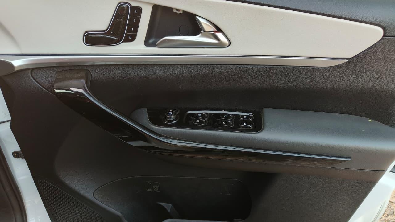 यूज़्ड 2023 महिंद्रा एक्सयूवी700, Noida New Delhi 14 यूज़्ड 2023 महिंद्रा एक्सयूवी700, Noida New Delhi 14