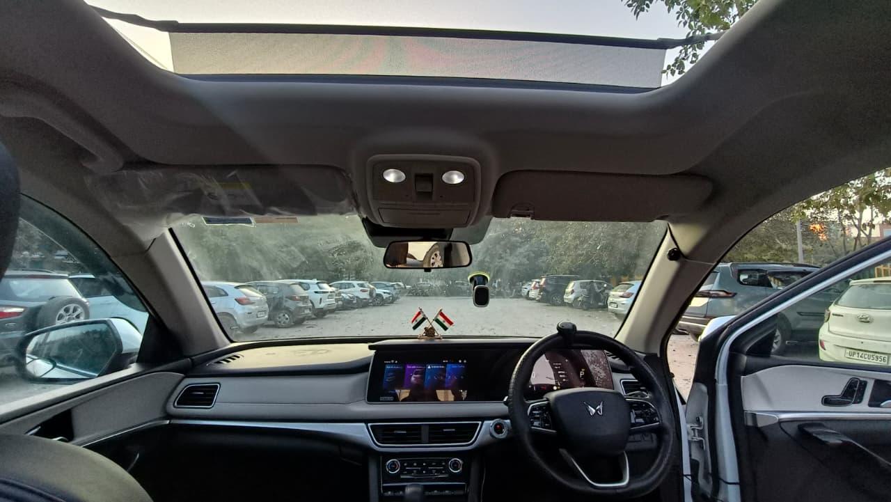 यूज़्ड 2023 महिंद्रा एक्सयूवी700, Noida New Delhi 13 यूज़्ड 2023 महिंद्रा एक्सयूवी700, Noida New Delhi 13