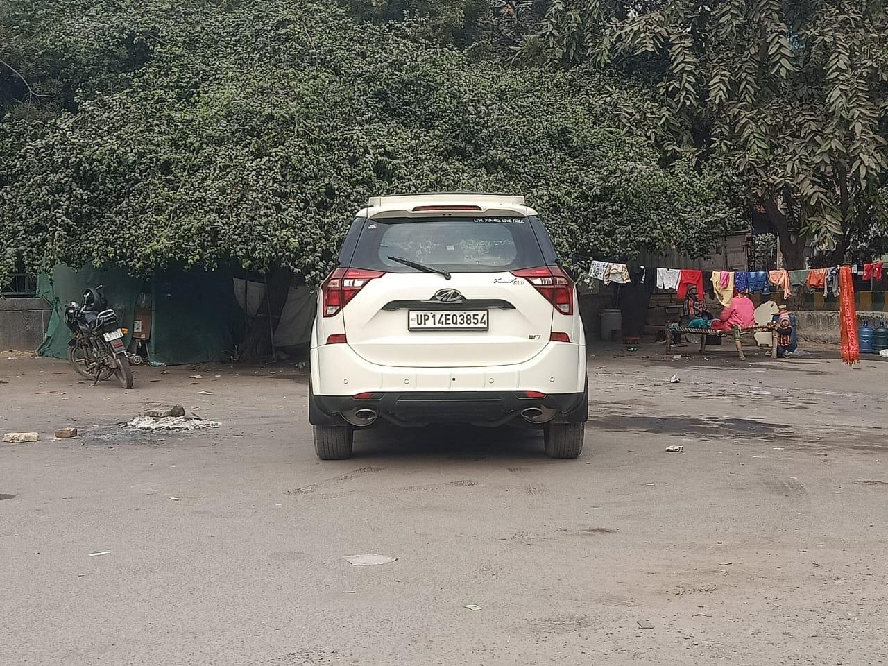 यूज़्ड 2020 महिंद्रा एक्सयूवी500, Noida New Delhi 3 यूज़्ड 2020 महिंद्रा एक्सयूवी500, Noida New Delhi 3