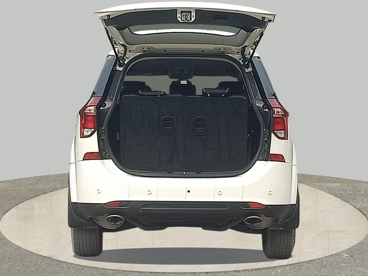 यूज़्ड 2020 महिंद्रा एक्सयूवी500, Noida New Delhi 9 यूज़्ड 2020 महिंद्रा एक्सयूवी500, Noida New Delhi 9