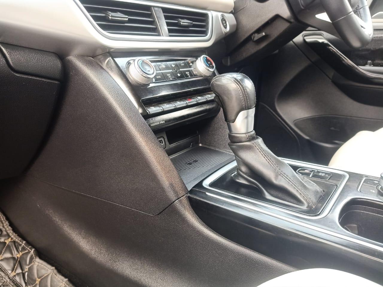 यूज़्ड 2022 महिंद्रा एक्सयूवी700, Noida New Delhi 8 यूज़्ड 2022 महिंद्रा एक्सयूवी700, Noida New Delhi 8