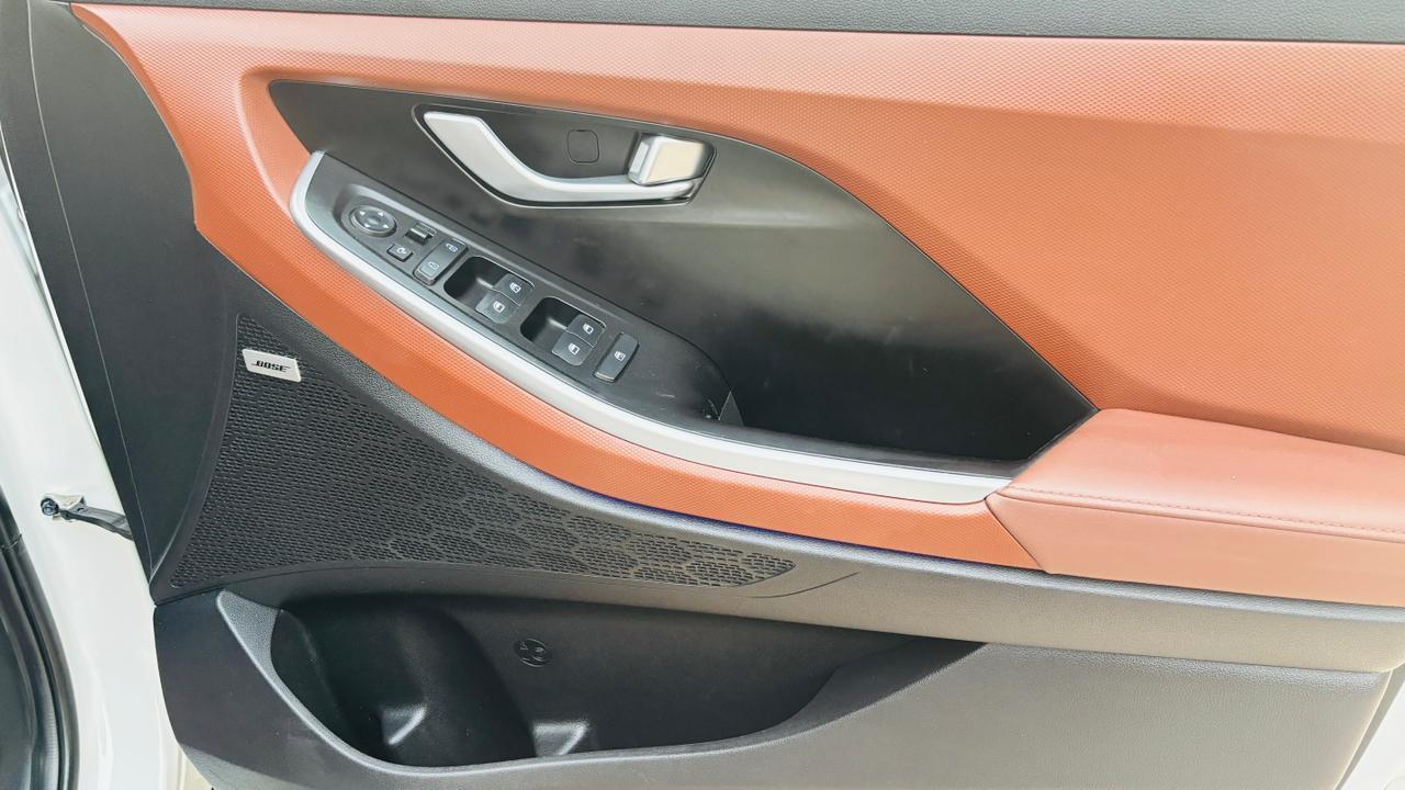 यूज़्ड 2023 ह्युंडई अल्काजार, Noida New Delhi 16 यूज़्ड 2023 ह्युंडई अल्काजार, Noida New Delhi 16