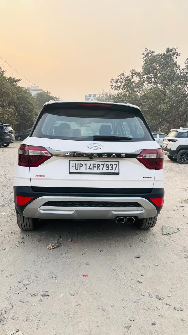 यूज़्ड 2023 ह्युंडई अल्काजार, Noida New Delhi 3 यूज़्ड 2023 ह्युंडई अल्काजार, Noida New Delhi 3