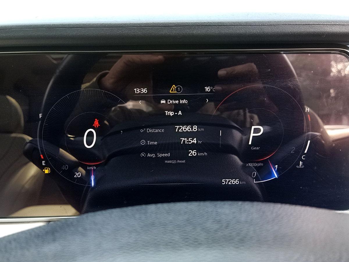 यूज़्ड 2022 महिंद्रा एक्सयूवी700, Noida New Delhi 10 यूज़्ड 2022 महिंद्रा एक्सयूवी700, Noida New Delhi 10