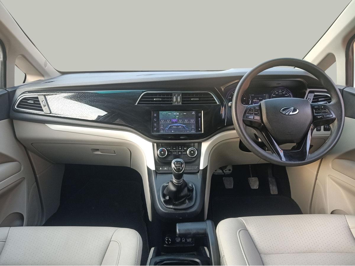 यूज़्ड 2019 महिंद्रा मराज़ो, Noida New Delhi 11 यूज़्ड 2019 महिंद्रा मराज़ो, Noida New Delhi 11