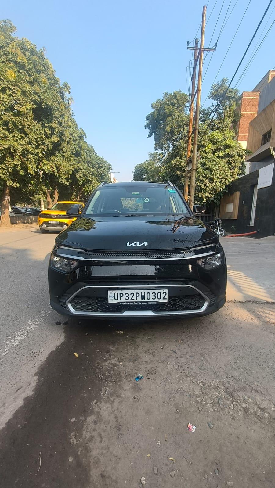 2024 किया कैरेंस Premium (O) 7 Str Petrol 2024 किया कैरेंस Premium (O) 7 Str Petrol