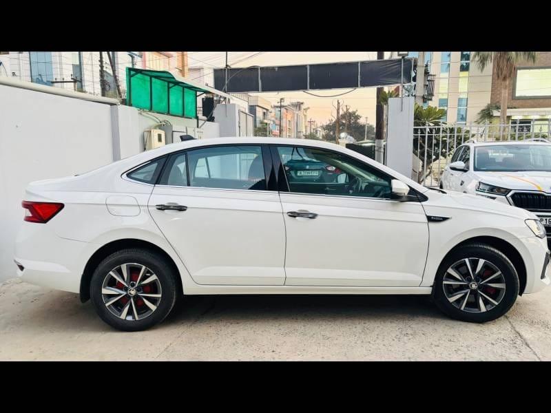 यूज़्ड 2022 स्कोडा स्लेविया, Noida New Delhi 5 यूज़्ड 2022 स्कोडा स्लेविया, Noida New Delhi 5