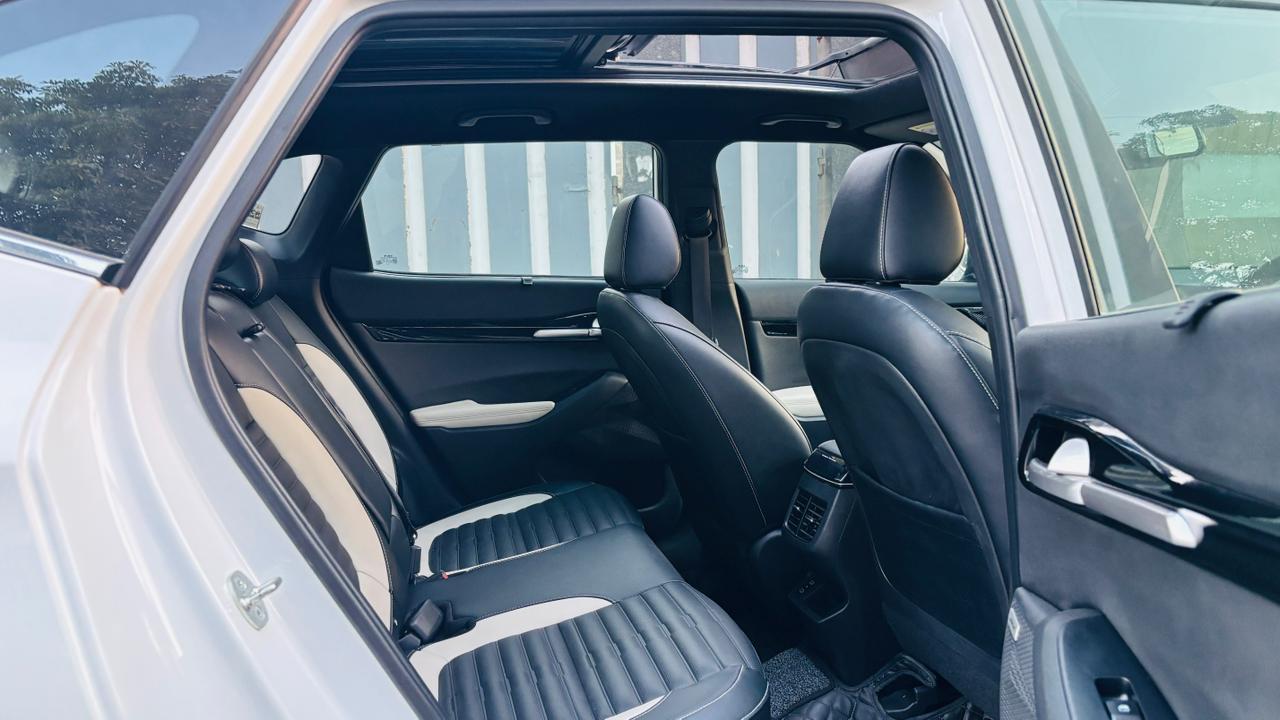 यूज़्ड 2023 किया सेल्टोस, Noida New Delhi 14 यूज़्ड 2023 किया सेल्टोस, Noida New Delhi 14