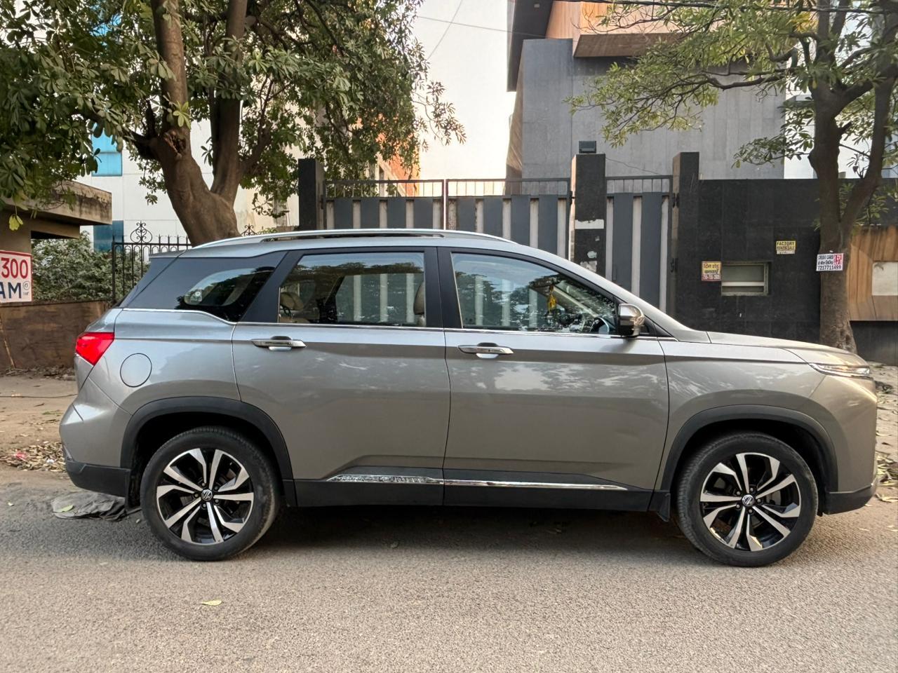 यूज़्ड 2024 एमजी हेक्टर, Noida New Delhi 5 यूज़्ड 2024 एमजी हेक्टर, Noida New Delhi 5