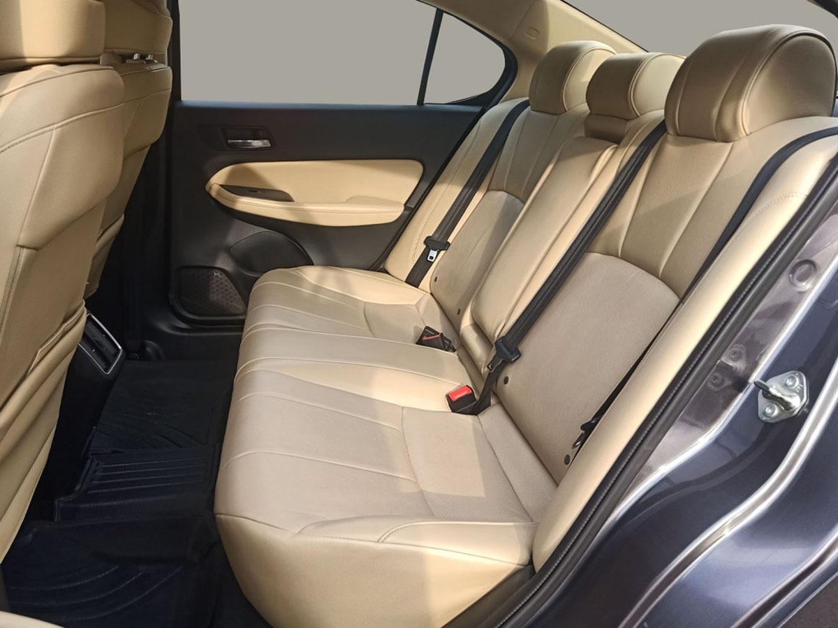 यूज़्ड 2021 होंडा सिटी, Noida New Delhi 14 यूज़्ड 2021 होंडा सिटी, Noida New Delhi 14