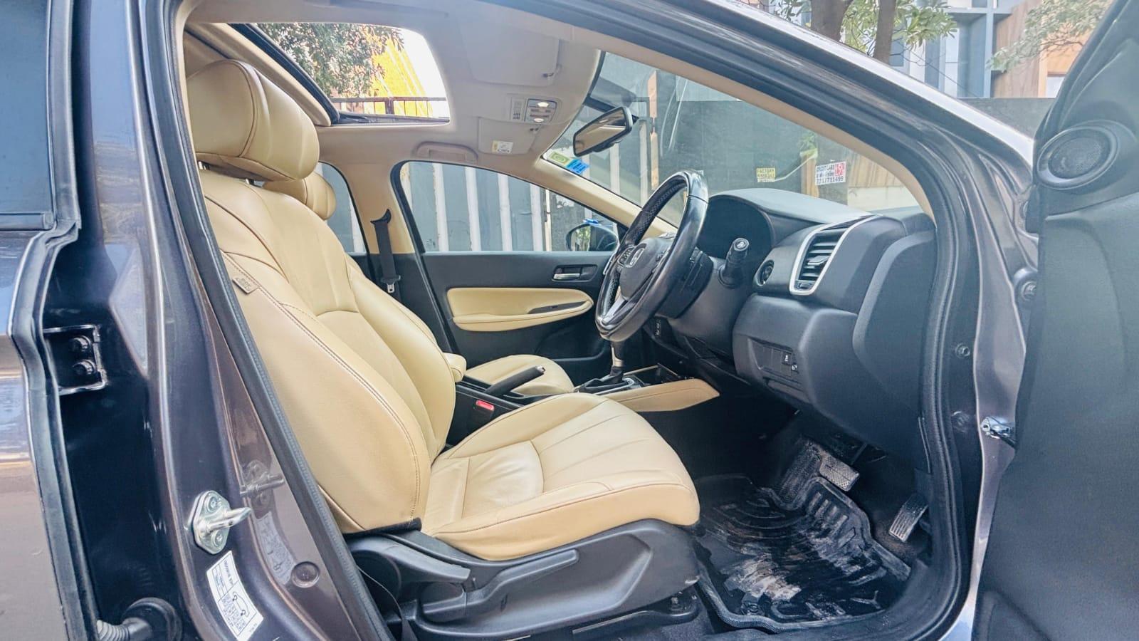 यूज़्ड 2021 होंडा सिटी, Noida New Delhi 13 यूज़्ड 2021 होंडा सिटी, Noida New Delhi 13