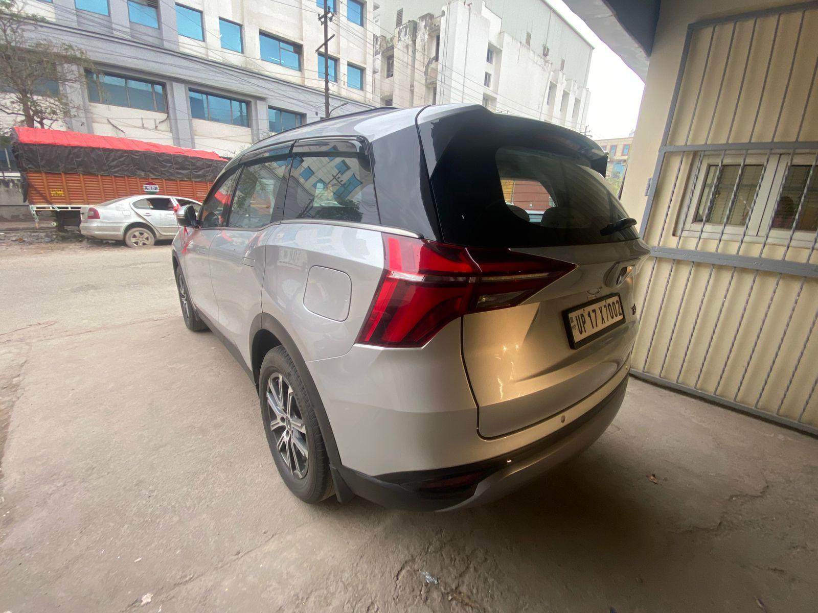 यूज़्ड 2022 महिंद्रा एक्सयूवी700, Noida New Delhi 2 यूज़्ड 2022 महिंद्रा एक्सयूवी700, Noida New Delhi 2