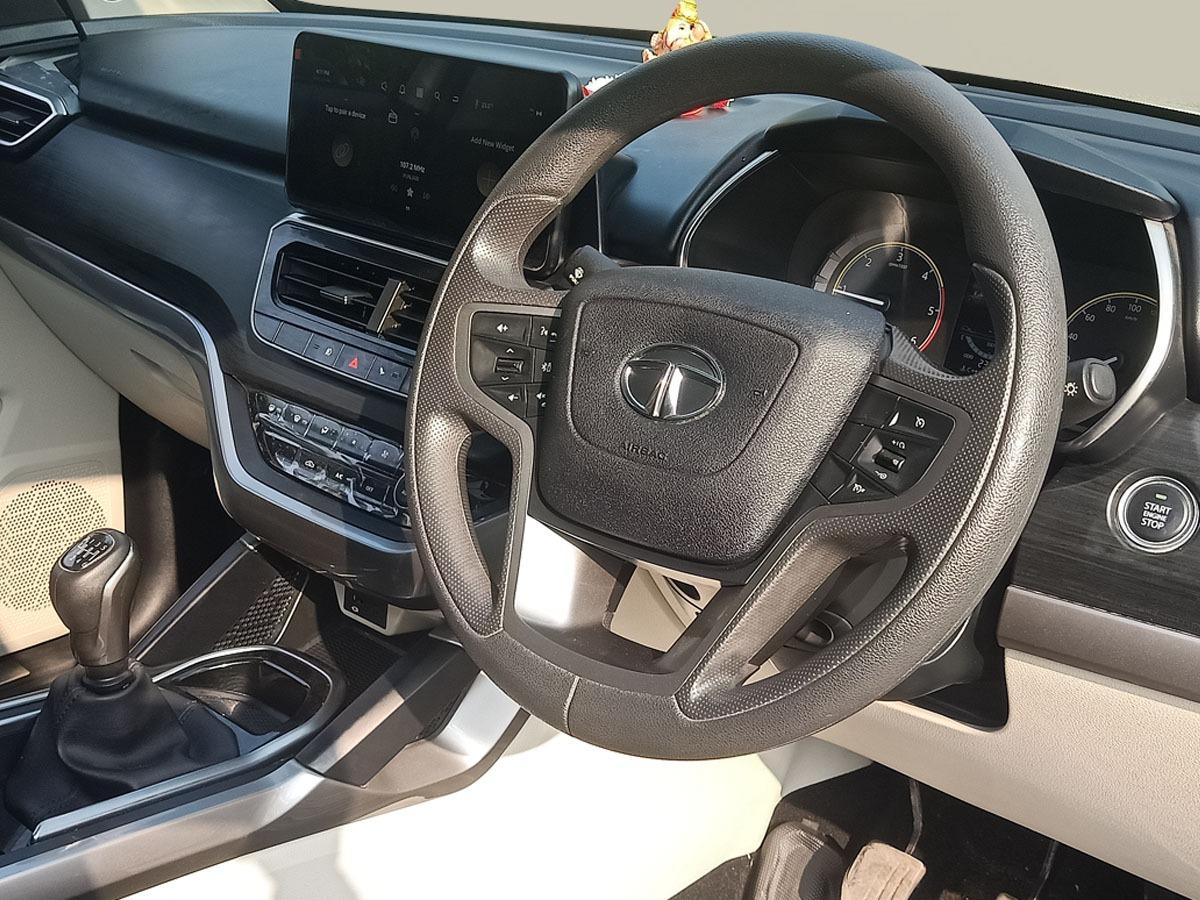 यूज़्ड 2023 टाटा सफारी, Noida New Delhi 12 यूज़्ड 2023 टाटा सफारी, Noida New Delhi 12