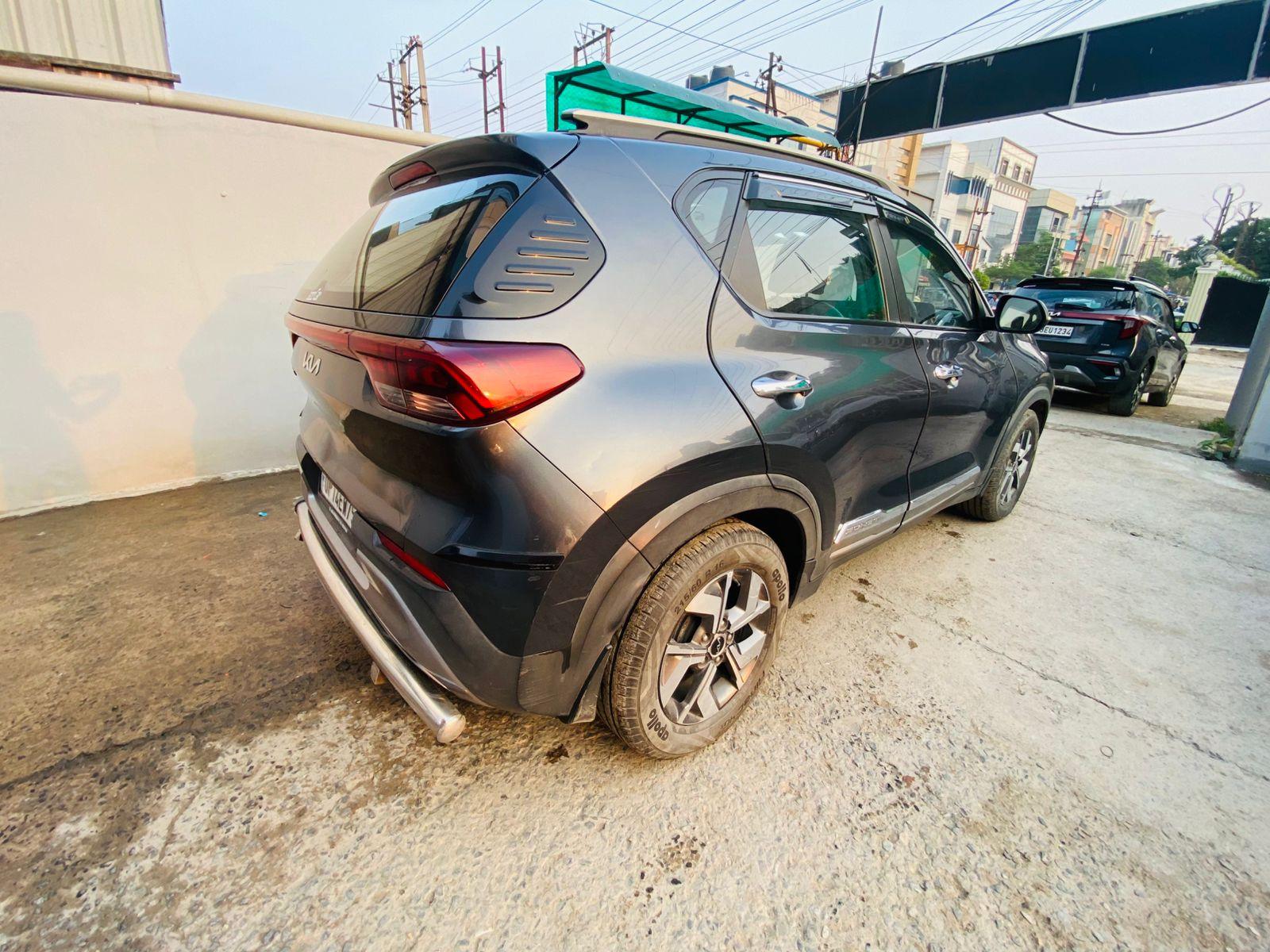 यूज़्ड 2021 किया सॉनेट, Noida New Delhi 3 यूज़्ड 2021 किया सॉनेट, Noida New Delhi 3