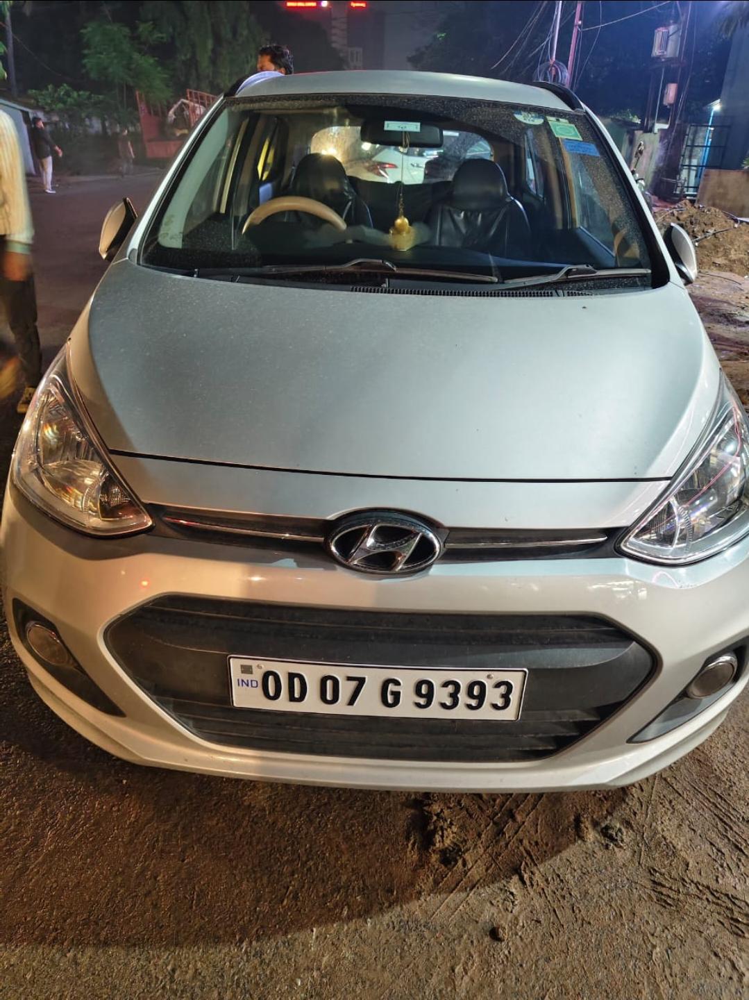 2015 ह्युंडई ग्रैंड आई10 1.2 Sports Plus 2015 ह्युंडई ग्रैंड आई10 1.2 Sports Plus