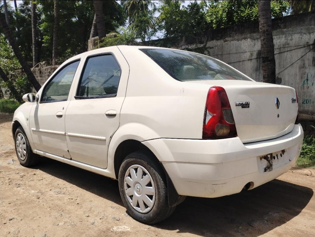 2011 महिंद्रा वेरिटो D4 2011 महिंद्रा वेरिटो D4