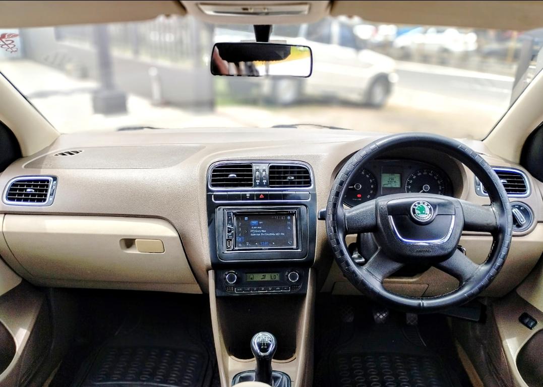 यूज़्ड 2012 स्कोडा रैपिड, Alagapuram, Salem 11 यूज़्ड 2012 स्कोडा रैपिड, Alagapuram, Salem 11